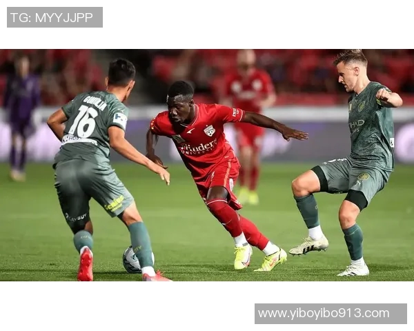 意甲精彩对决史帕尔主场迎战拉齐奥争夺三分荣耀 意甲精彩对决史帕尔主场迎战拉齐奥争夺三分荣耀