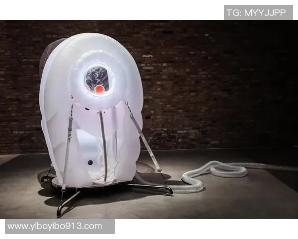 霍伊伦的传奇人生与不朽贡献探秘：从科学到艺术的跨界之旅