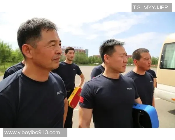 南京篮球队阵地战体系解析与战术创新探讨 南京篮球队阵地战体系解析与战术创新探讨