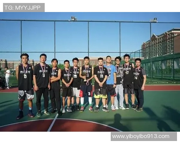 广州篮球队实力揭秘:从战术分析到球员风采全方位探讨 广州篮球队实力揭秘:从战术分析到球员风采全方位探讨