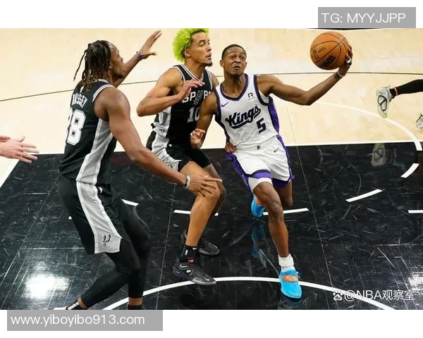 德阿隆福克斯：从新星崛起到NBA全明星的奋斗历程与未来展望