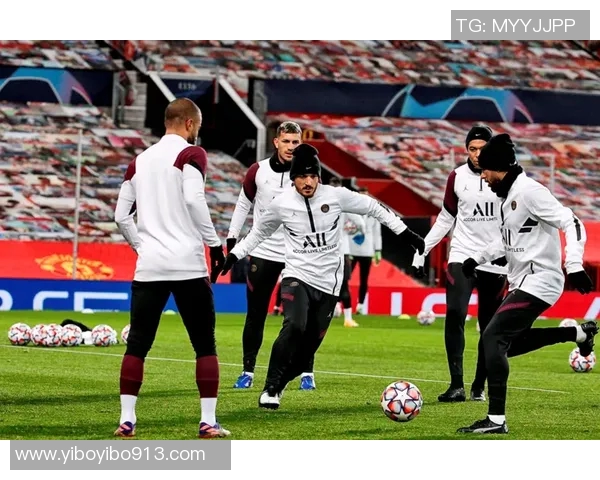 曼联与巴黎欧冠激战正酣直播盛况尽在眼前